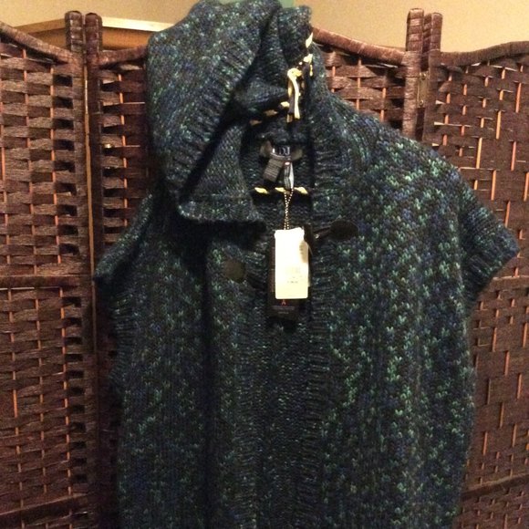 Ladies Size Small-Medium - Ladies Oversized Blue Knit Hooded Vest - Picture 1 of 2